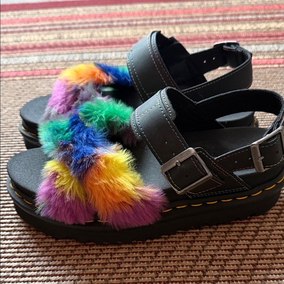 NWOT Dr. Martens Voss II Fluffy Faux Fur Strap Sandals - Picture 5 of 8